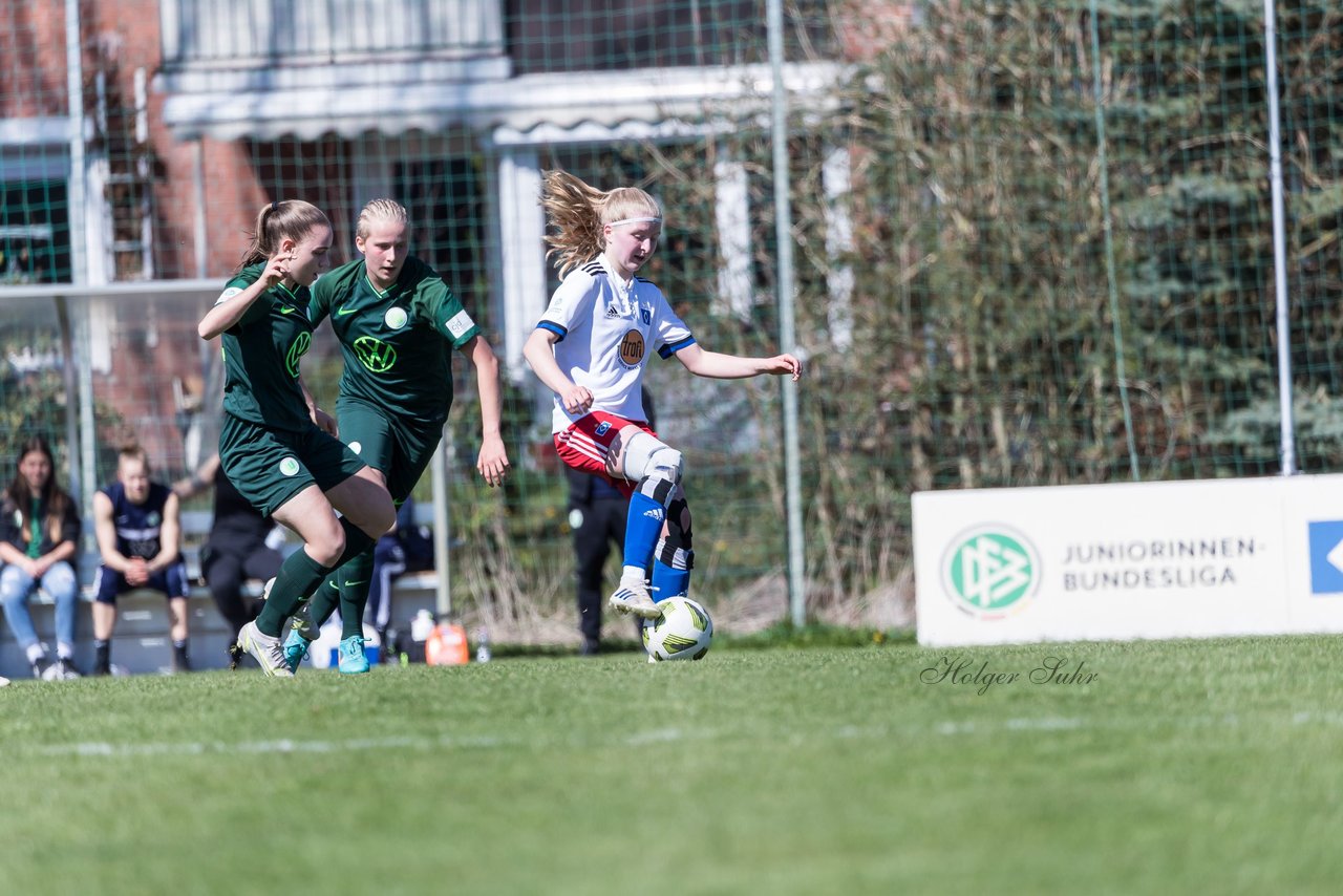 Bild 110 - wBJ Hamburger SV - WfL Wolfsburg : Ergebnis: 2:1